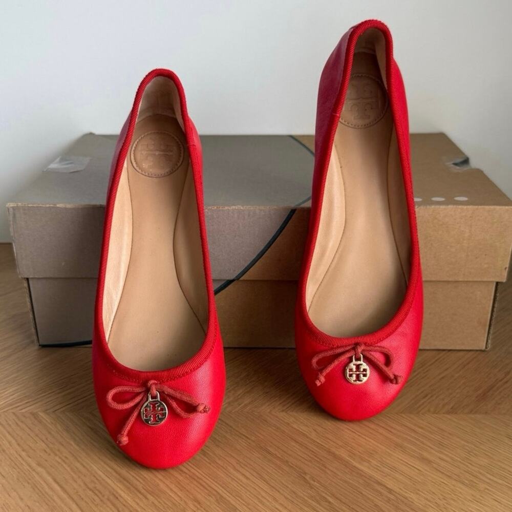 Tory Burch Laila Driver ‘Vibrant Red Orange’ Women Ballet Flats- SZ 6